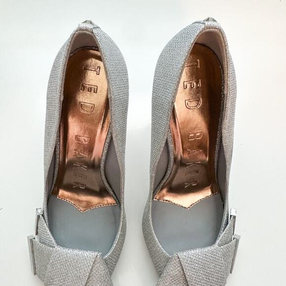 Ted Baker Silver Glitter Metallic Bow Detail Pointed Toe Linesm Pumps Size 38.5 - Picture 5 of 11